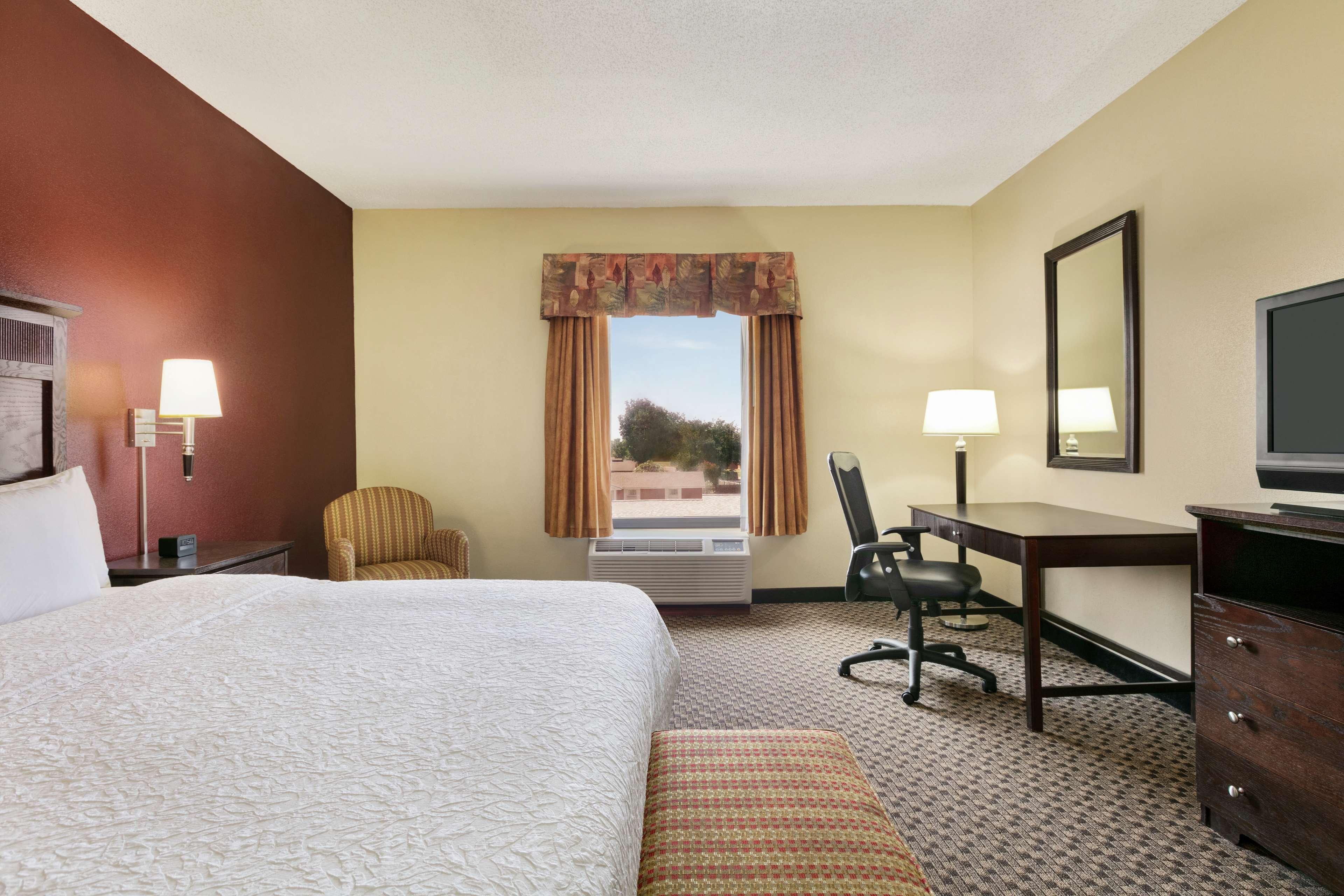 Hampton Inn & Suites Lawton Εξωτερικό φωτογραφία